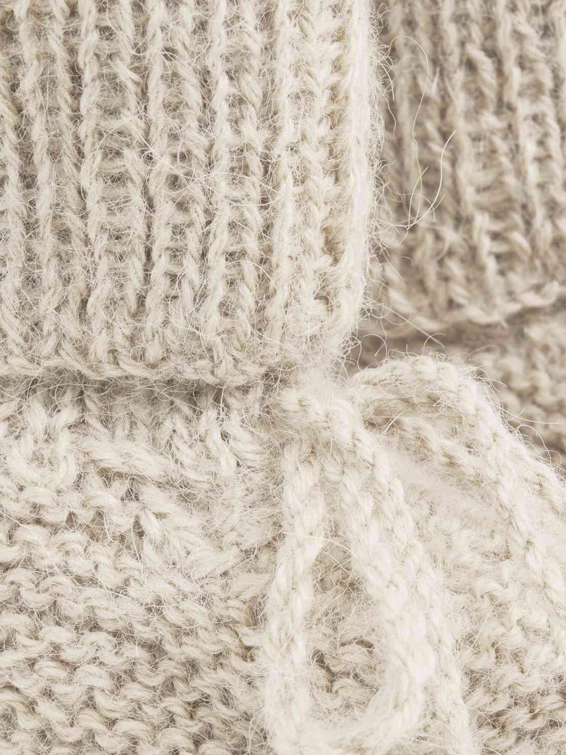 Niechodki buciki huttelihut złamana biel kość słoniowa dziergane dziecięce