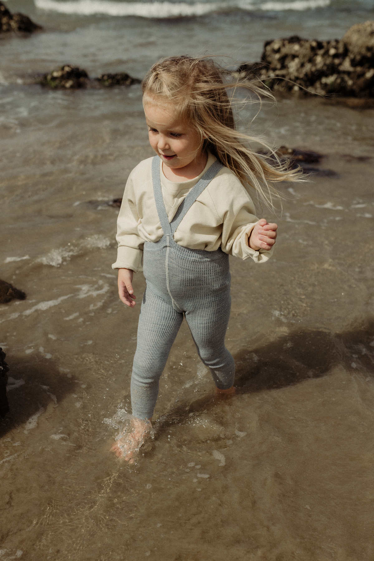 silly silas legginsy z szelkami retro marshmallow sky