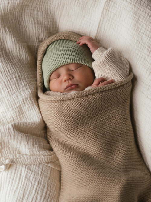 Fonzie Beanie Hvid czapka merino wool wełniana fonzie miętowa baby shower