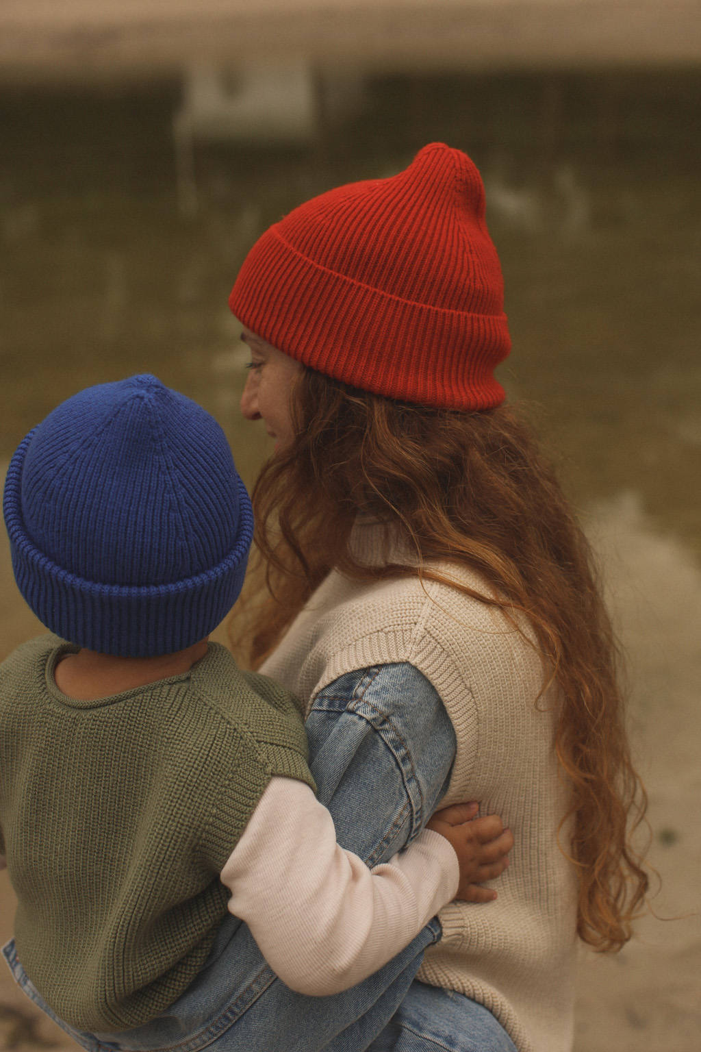 beanie fonzie damska czapka typu beanie merino wool hvid red czerwona