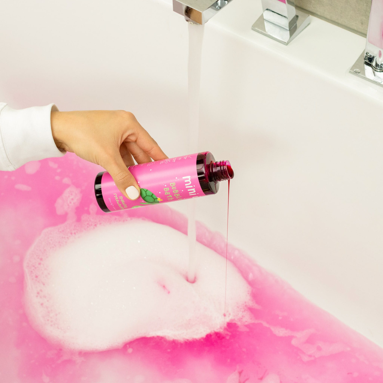 Mini U – Naturalny bąbelkowy płyn do kąpieli truskawa 0+