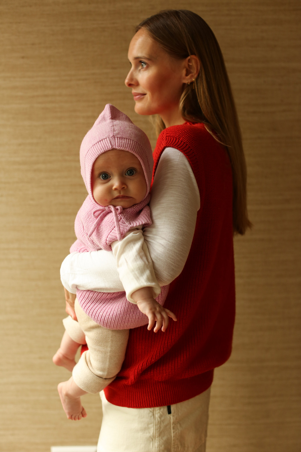 czerwona kamizelka wełniana z wełny merino red wool merynosowa helle