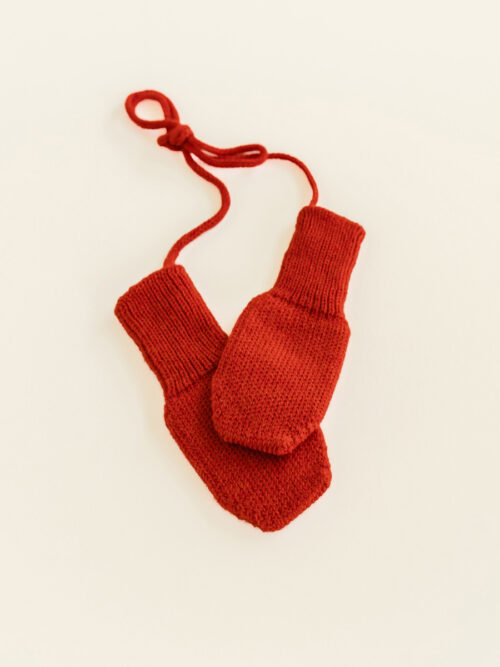 red mittens hvid merino wełniane rękawiczki mitenki dziecięce na sznurku