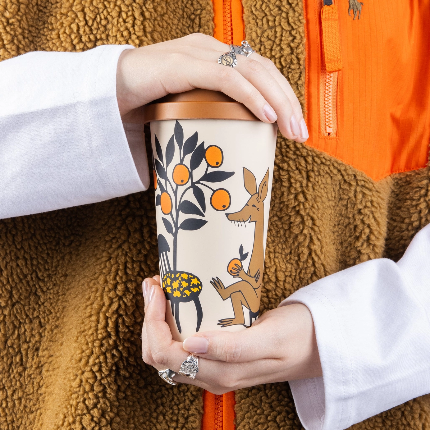 Ekologiczny kubek PLA pomarańczowy, Kubek termiczny Muminki Ryjek