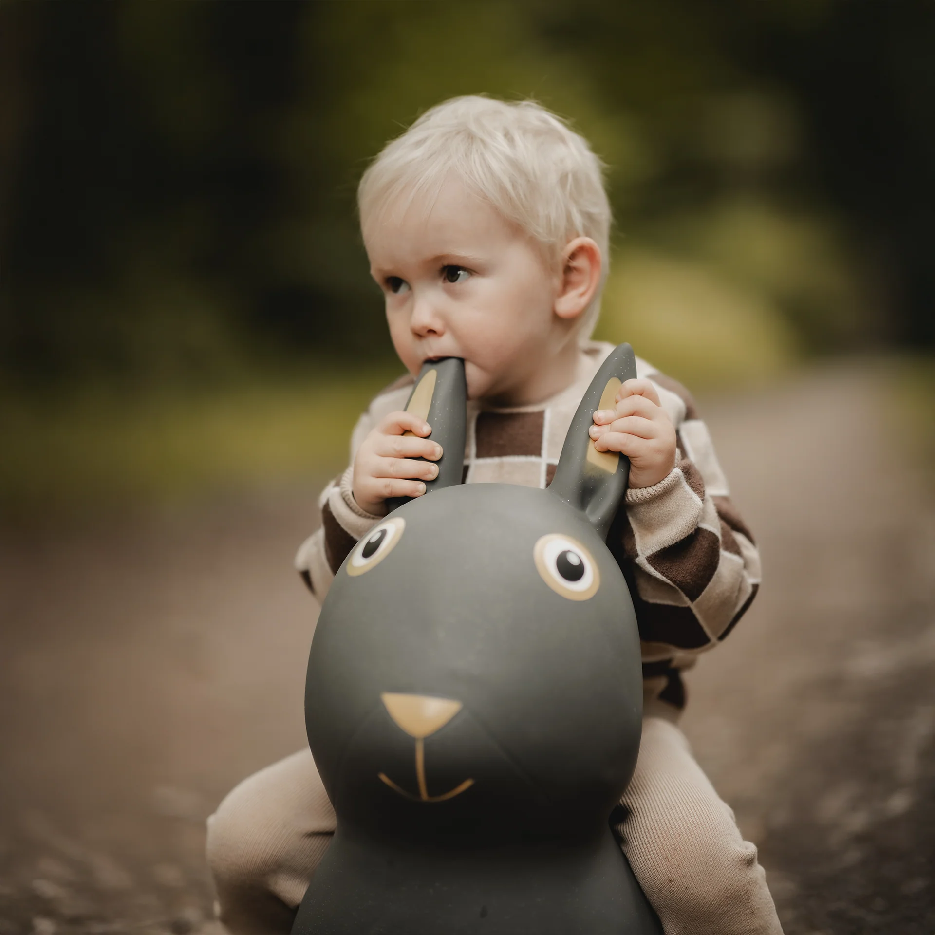 skoczek dla dziecka królik