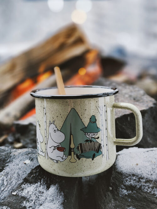 duży metalowy kubek Muminki Campers outdoor na ognisko