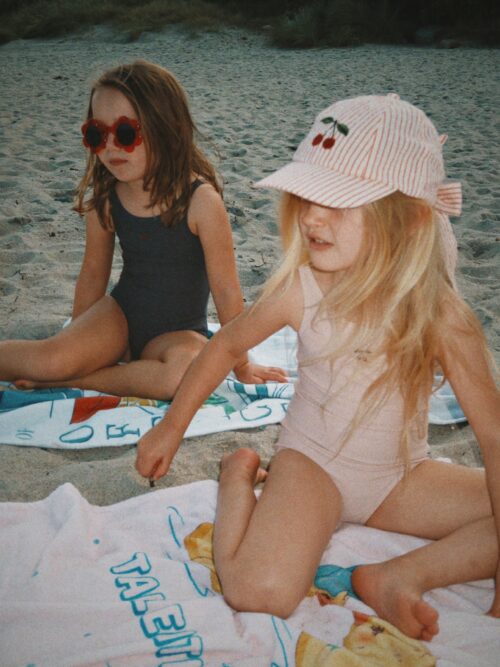 amour stripe ellie bow cap gots konges slojd wisienki