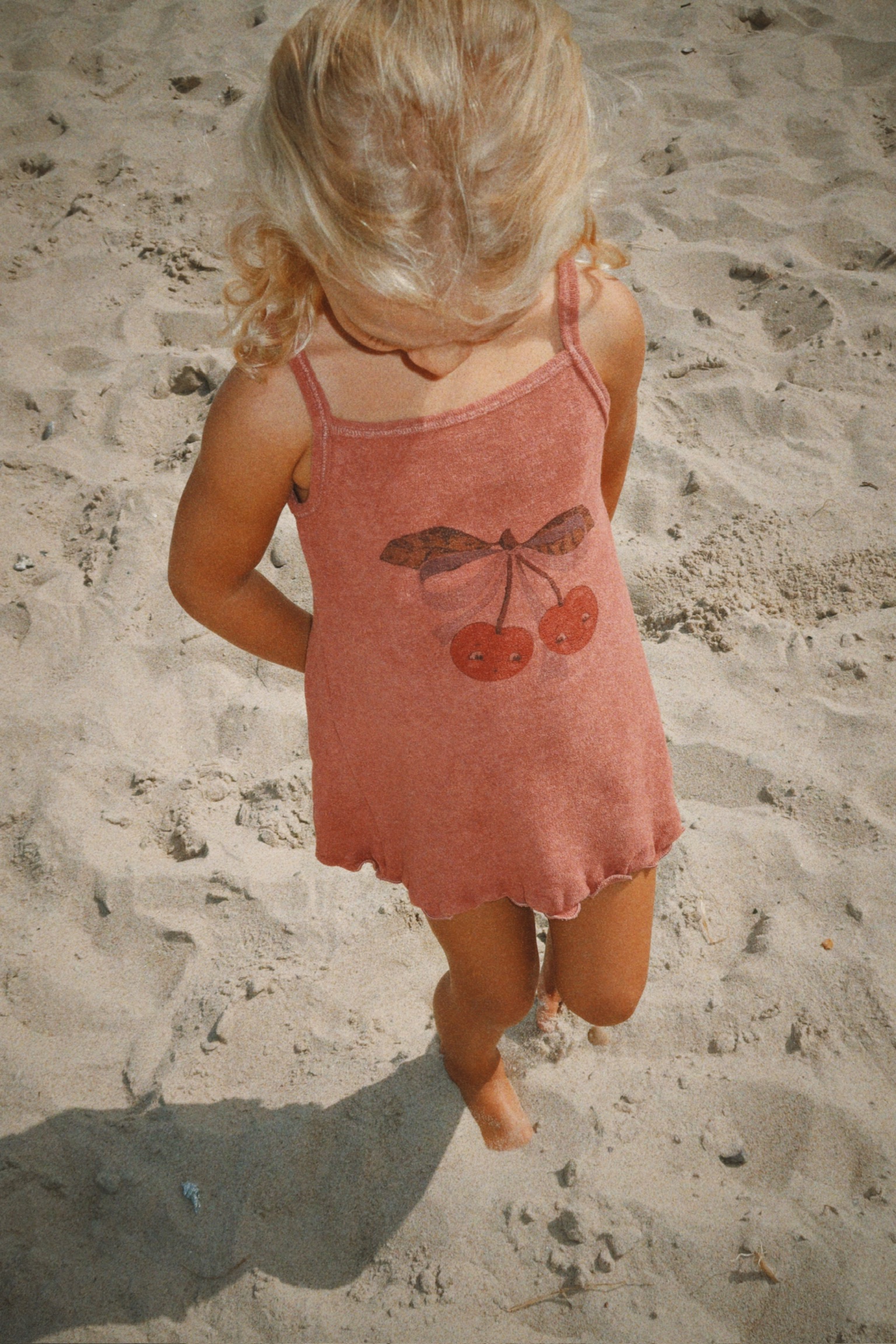 era dress ocs tee na cienkich ramionkach konge slojd